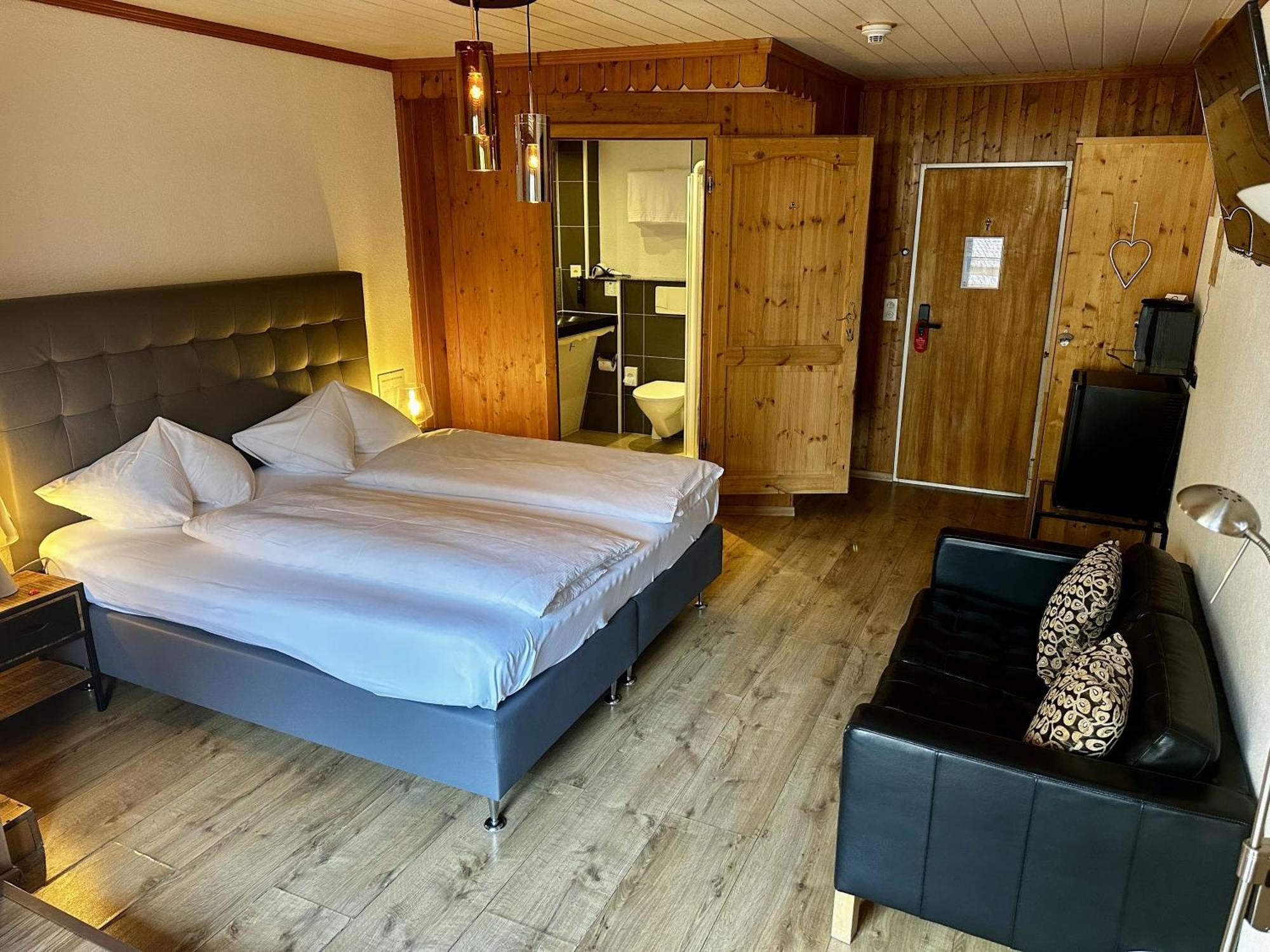 Chalet Hotel Adler Ag Kandersteg Extérieur photo